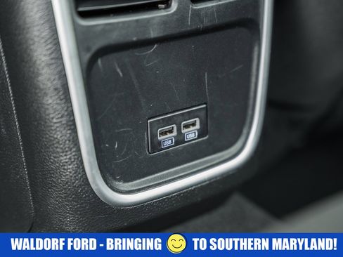 Used 2023 Dodge Charger SXT image 32