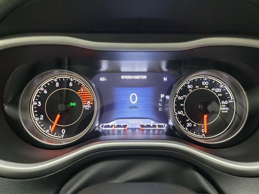Used 2018 Jeep Cherokee Limited w/ Technology Group AWD/4WD image 23
