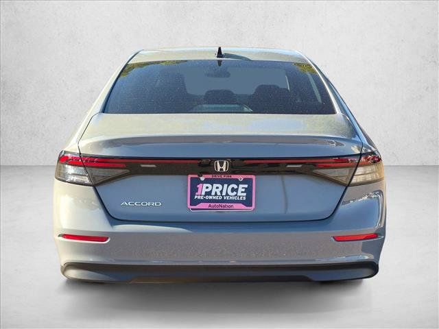 Used 2025 Honda Accord SE image 7