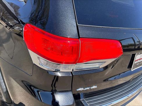 Used 2015 Jeep Grand Cherokee Limited image 28