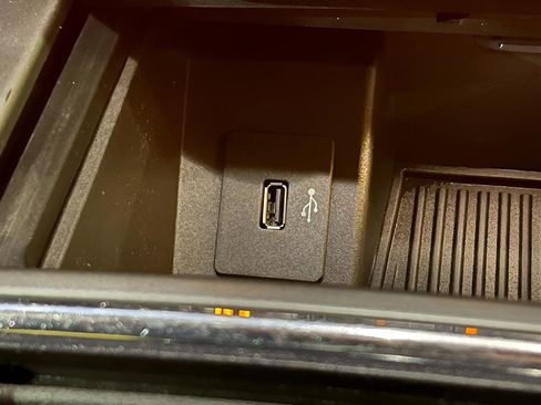 Used 2018 Ford F250 XLT w/ XLT Value Package image 38