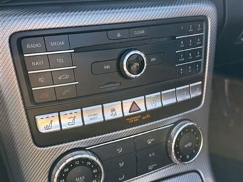 Used 2017 Mercedes-Benz SLC 300 w/ Premium 1 Package image 15