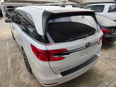 Used 2021 Honda Odyssey EX-L image 5