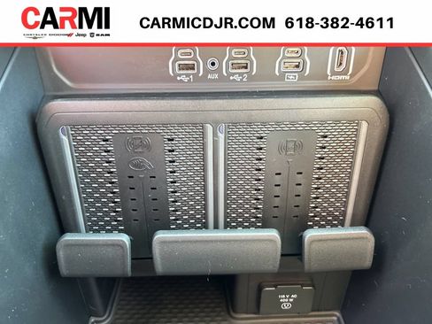 New 2026 RAM 1500 Laramie AWD/4WD image 36