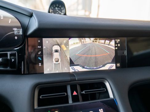 New 2025 Porsche Taycan image 17