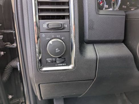 Used 2016 RAM 1500 Laramie w/ Convenience Group AWD/4WD image 23