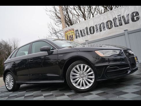 Used 2016 Audi A3 e-tron Premium Plus w/ Premium Plus Package image 1