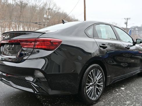 Used 2023 Kia Forte GT-Line w/ GT-Line Premium Package image 8