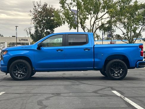 Used 2025 Chevrolet Silverado 1500 Custom w/ Turbomax Blackout Package RWD image 6