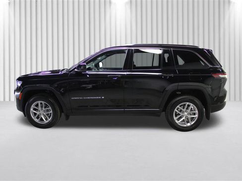 New 2025 Jeep Grand Cherokee Laredo X w/ Luxury Tech Group I image 7