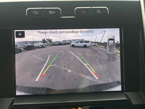Used 2019 Ford F150 Lariat AWD/4WD image 3