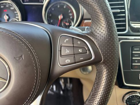 Used 2019 Mercedes-Benz GLS 450 4MATIC image 22