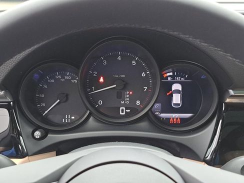 New 2026 Porsche Macan image 30