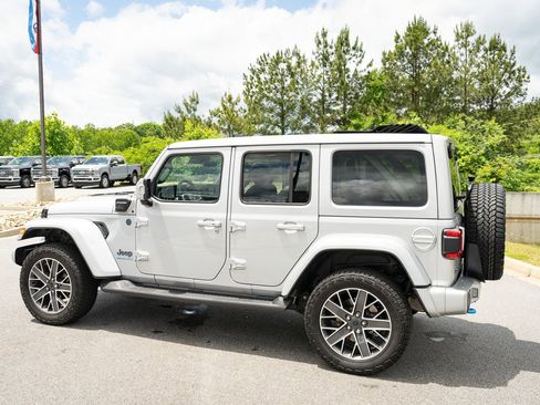 Used 2024 Jeep Wrangler High Altitude AWD/4WD image 7