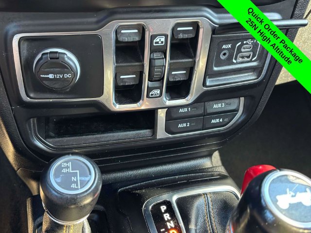 Used 2021 Jeep Wrangler Unlimited Sahara AWD/4WD image 21