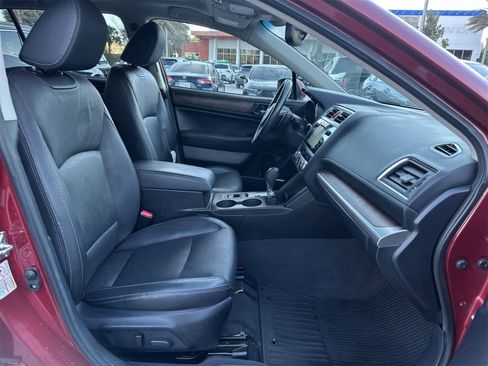 Used 2015 Subaru Outback 3.6R Limited image 17