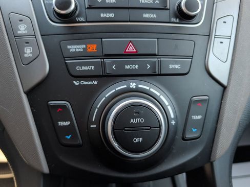 Used 2017 Hyundai Santa Fe Sport image 15