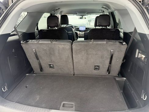 Used 2023 Ford Explorer XLT w/ Equipment Group 202A image 18