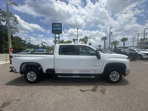 Used 2025 Chevrolet Silverado 2500 LT w/ Convenience Package AWD/4WD image 17