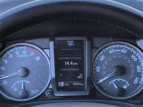 Used 2019 Toyota Tacoma TRD Sport image 33