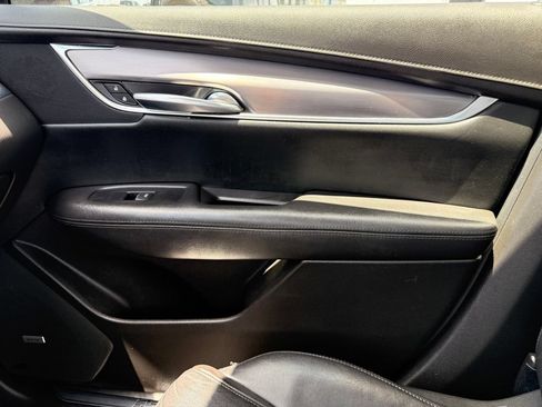 Used 2019 Cadillac XT5 Luxury FWD image 15