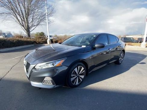 Used 2021 Nissan Altima 2.5 SV image 4