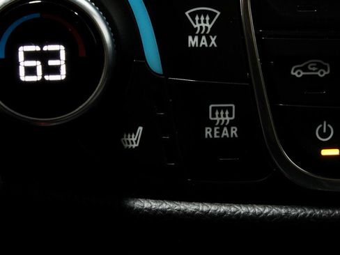 Used 2023 Chevrolet Equinox RS AWD/4WD image 4