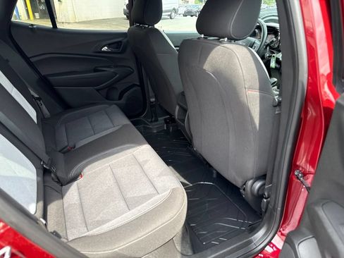 Used 2024 Chevrolet Trax RS w/ Driver Confidence Package FWD image 34