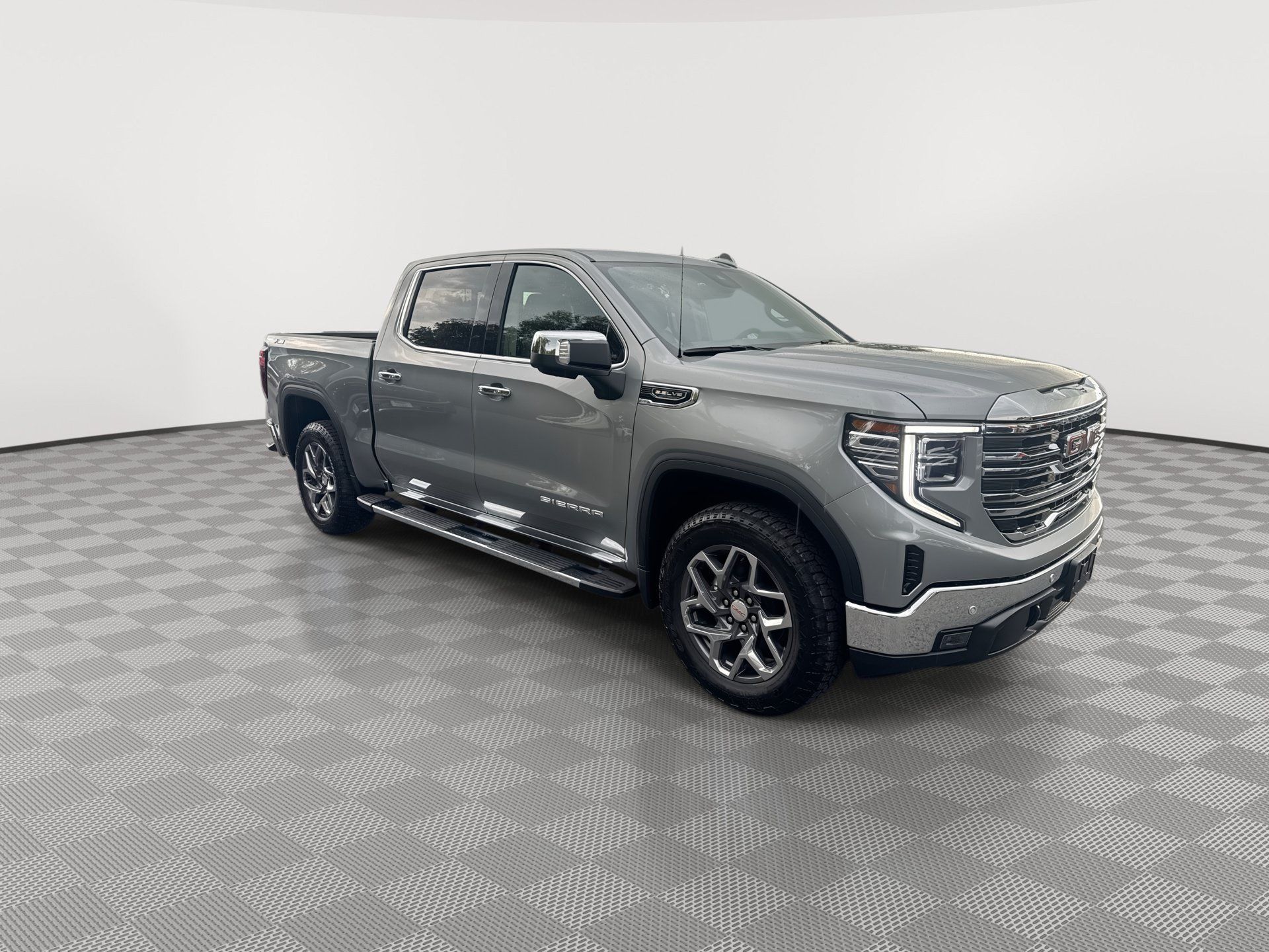 New 2026 GMC Sierra 1500 SLT w/ SLT Premium Plus Package AWD/4WD image 2