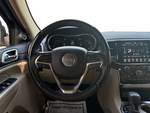 Certified 2019 Jeep Grand Cherokee Limited w/ Luxury Group II image 12