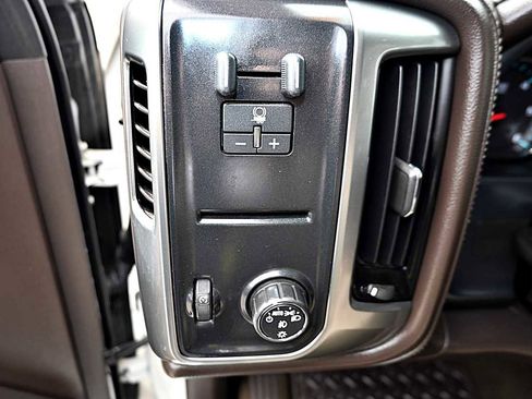 Used 2015 Chevrolet Silverado 1500 LTZ w/ Texas Edition, 1LZ Trim RWD image 20