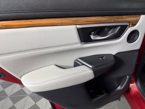 Used 2020 Honda CR-V Touring image 24