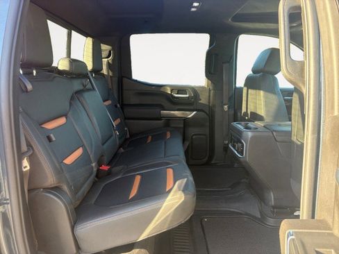 Used 2021 GMC Sierra 1500 AT4 w/ AT4 Premium Package image 13