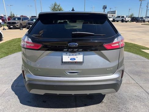 Certified 2024 Ford Edge SEL AWD/4WD image 5