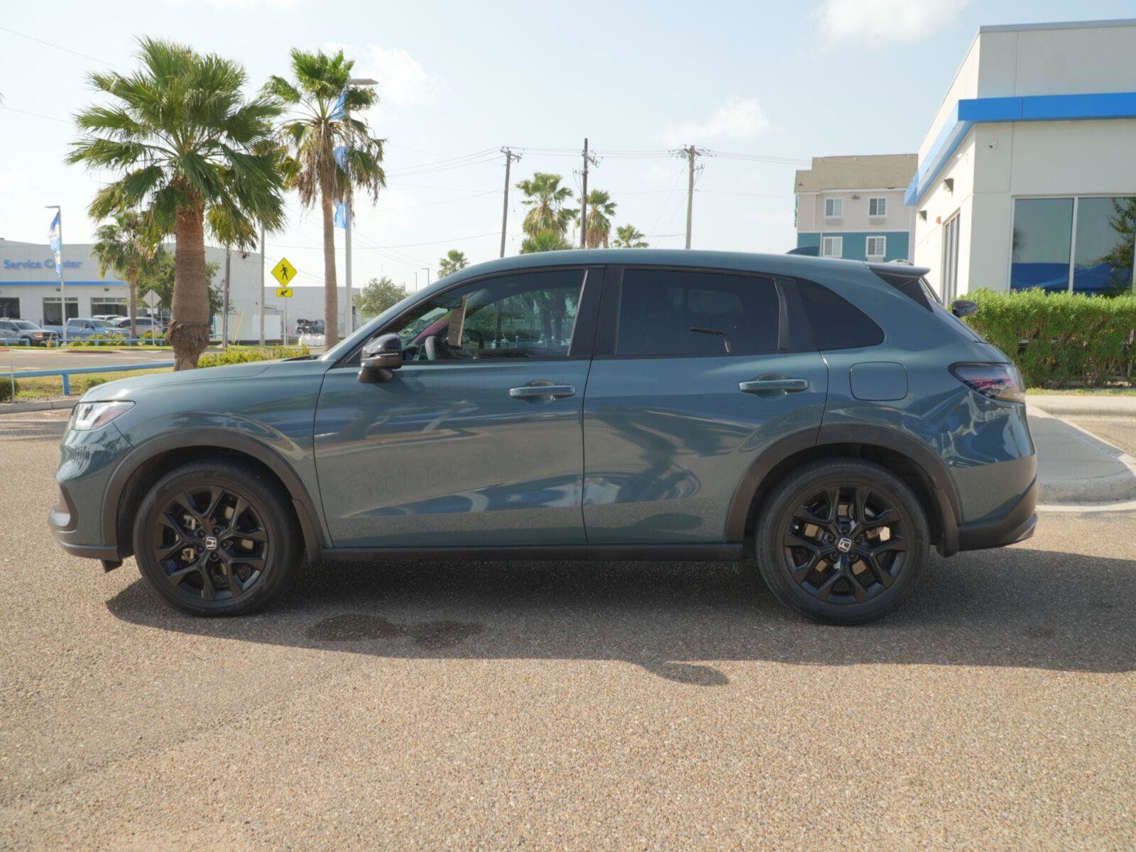 Used 2024 Honda HR-V Sport image 8