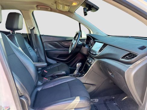 Used 2017 Buick Encore Preferred image 28