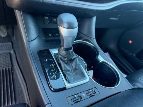 Used 2018 Toyota Highlander Limited AWD/4WD image 24