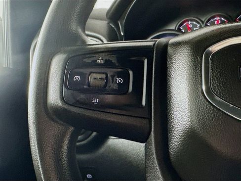 Used 2021 GMC Sierra 1500 4x4 Crew Cab w/ Sierra Value Package image 25