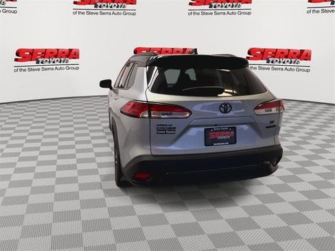 Certified 2024 Toyota Corolla Cross SE w/ Moonroof Package image 8