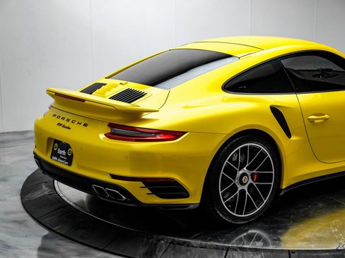 Used 2018 Porsche 911 Turbo S image 18