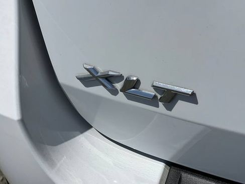 Used 2022 Ford Explorer XLT RWD image 33