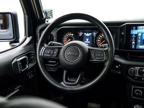 Used 2025 Jeep Gladiator Sport AWD/4WD image 54