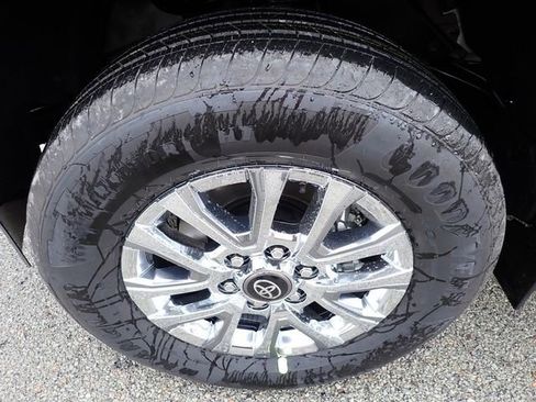 New 2026 Toyota Tacoma Limited AWD/4WD image 11
