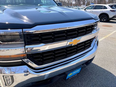 Used 2018 Chevrolet Silverado 1500 LT w/ All Star Edition image 30