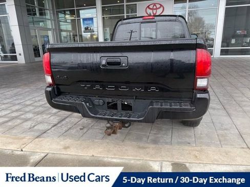 Used 2019 Toyota Tacoma SR w/ SX Package image 8
