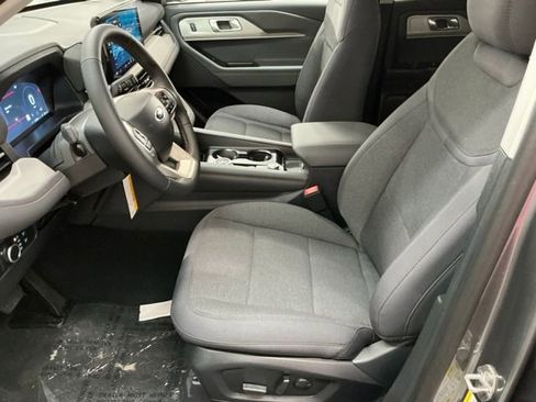 New 2026 Ford Explorer Active AWD/4WD image 15