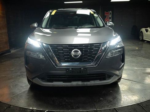 Used 2021 Nissan Rogue SV AWD/4WD image 3