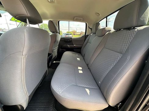 Used 2023 Toyota Tacoma SR AWD/4WD image 15