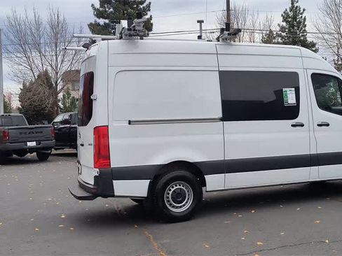 Used 2023 Mercedes-Benz Sprinter 2500 image 9