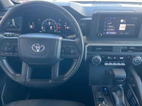 Used 2025 Toyota Tacoma SR5 image 11